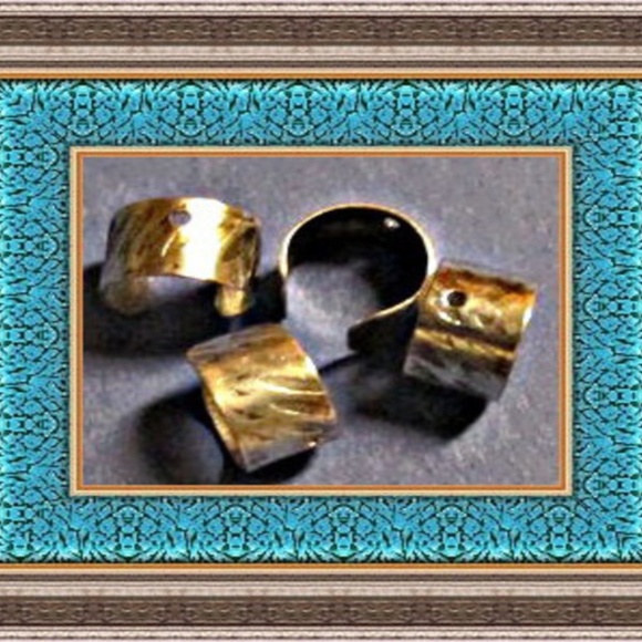 Four (4) Silver Tone Ear Cuff Earrings Unisex - Picture 1 of 1